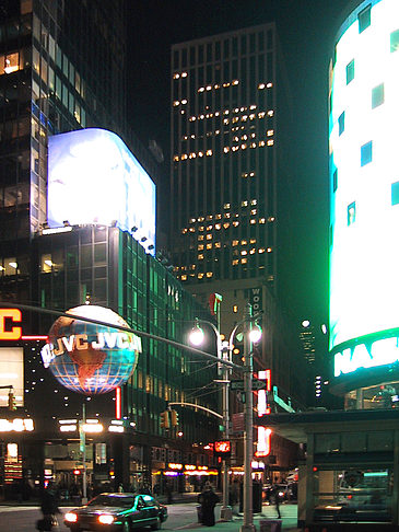 Times Square bei Nacht Foto 